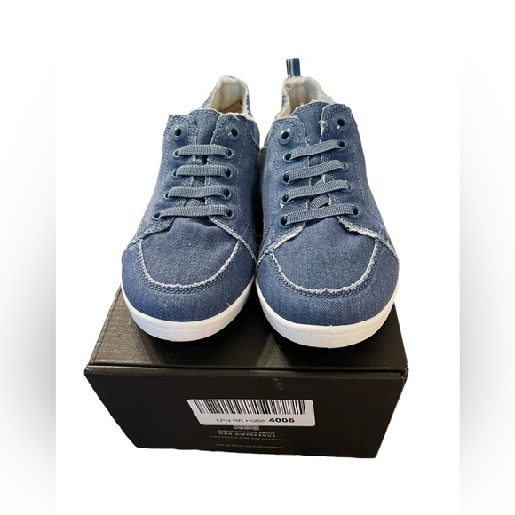 NWT Vionic Beach Women’s Pismo Casual Sneakers in Denim in size 6 wide - Picture 4 of 8